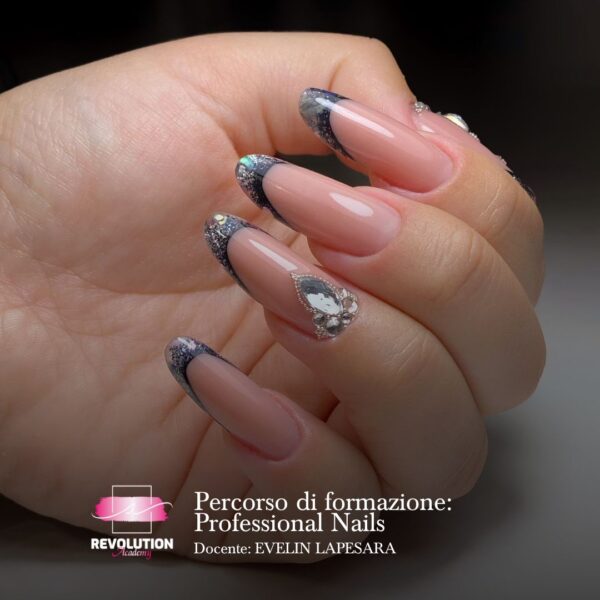 Percorso di formazione: Professional Nails - Evelin Lapesara